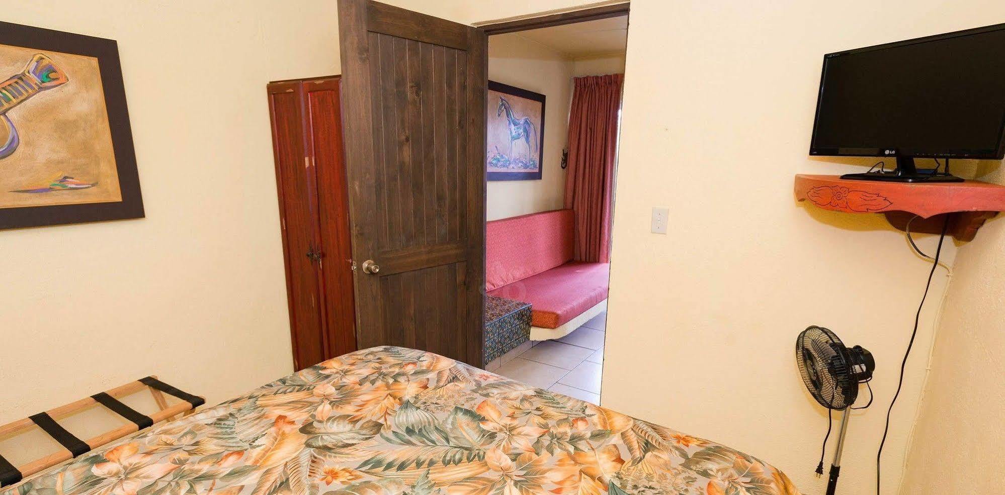 Siesta Suites Boutique Hotel Cabo San Lucas Esterno foto